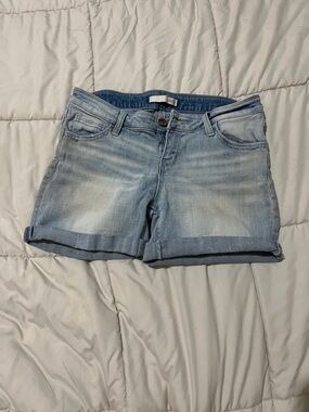 Light Wash Rolled Hem Denim Shorts
